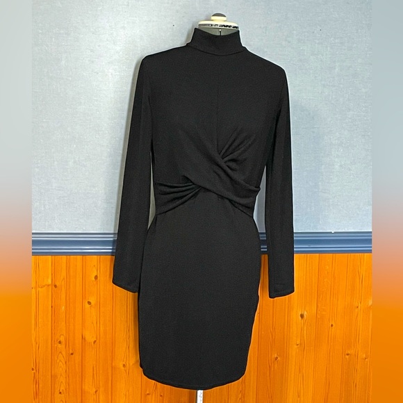 🔥3 for $15 Sale -NWT- Jealousy cross front dress - Picture 1 of 6